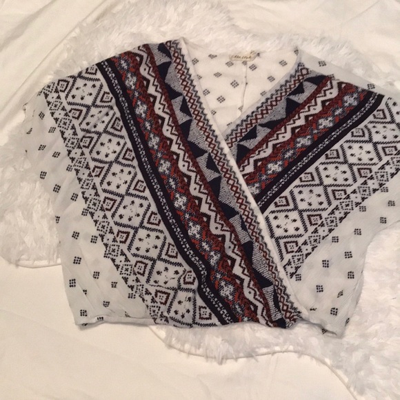 5/$20 Chloe & Katie boho top - Picture 2 of 6